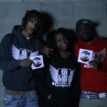 Flyhigh records artist Chase Dreamz 
pittsburgh music check me out on youtube at theflyhighzone 
for booking features beats etc email finallyfly700@gmail.com