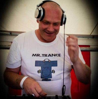 Ex Horizon 98.3 FM co owner old school pirate..  Electronic Dance Music & F1 Fanatic 🏁. Moved from Essex to Devon 2022! love the English Riviera ❤