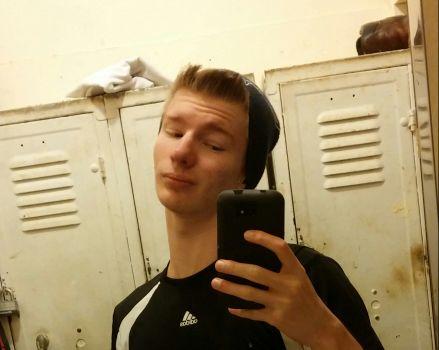 Founder of xXRip GamingXx, 17, playing call of duty for 5 years now