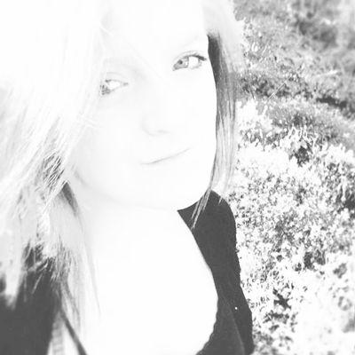 Wenn du immer versuchst alles richtig zumachen-verpasst du vielleicht den schönsten Fehler deines Lebens! ♡ 

S♡♡♡♡♡ 
#o6.o6.14