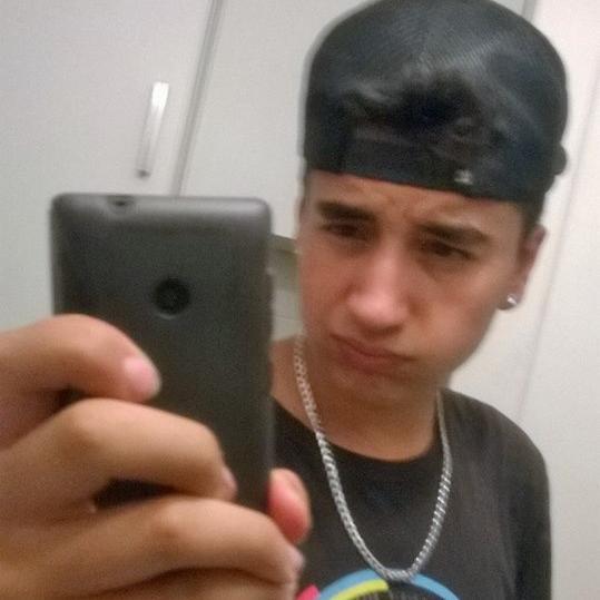 hola  bb