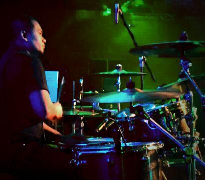 Drumming is a way i can express myself!!