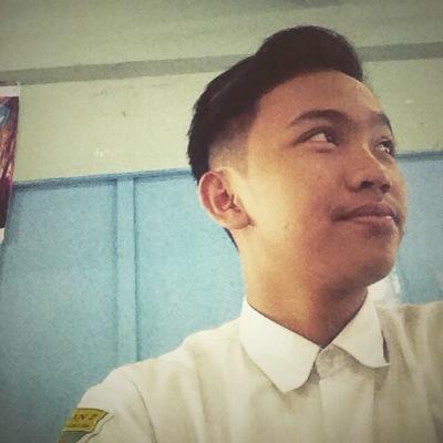 Fajar_dwitopo's profile picture. Pikirkanlah satu kebaikan yang sedang kau nikmati hari ini, dan sampaikanlah terima kasih kepada Tuhan |REGGAE | MARWATI NINGSIH ♡