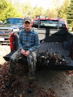 McKinnonNolan22's profile picture. 16 Love to Hunt and Fish Ig: mckinnon_98 Snapchat: mcclapper44