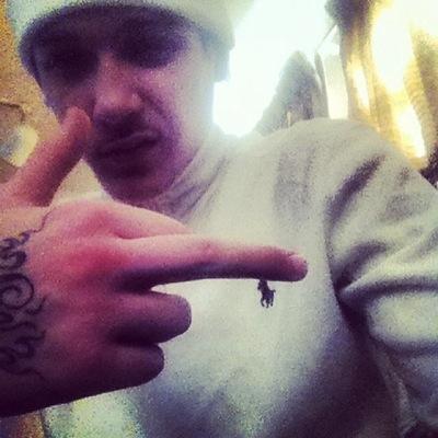 Inkyy follow me