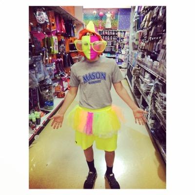 •Name is Ethan,⚾️ baseball is my sport, living life one day at a time 
• wanted by many taken by none looking at some by waiting for one
•Rip Koop✨