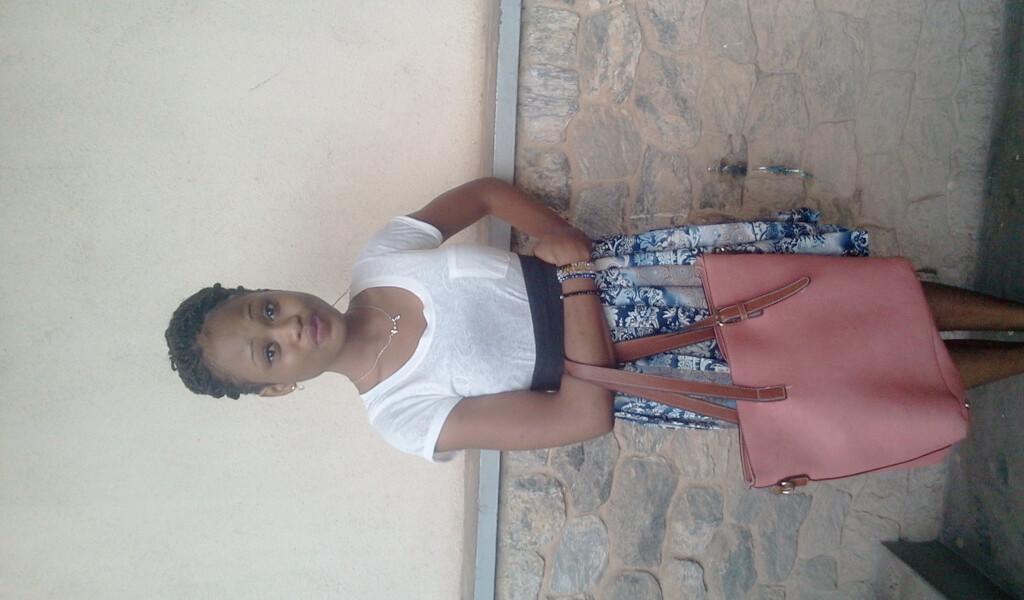 I focus on money more dan pple cuz v neva met a dollar dat i didnt like #teamui #Aquarius .....am DoNe!