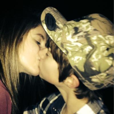 Kik: BooBoo_Bear022 Instagram: Uhm_Its_Kayla_ YouNow: _.Kayla.Dawmn.022._ Snapchat: KaylaBoo_022 For more info message me.