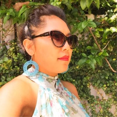 Wife to Mr Surfer. Mama to the twinlets. Full-time blogger, hard-core runner, ocean lover.