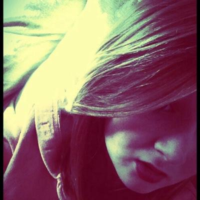 Hi I'm chelsea sibley I love bars and melody