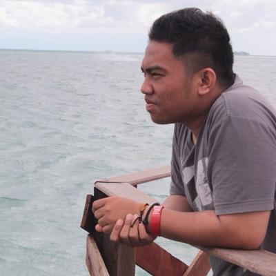 restu_hitsugaya's profile picture. Aku hidup seadanya, makan seadanya, nnton seadanya, fasilitas seadanya, dan yg terakhir muka seadanya :)