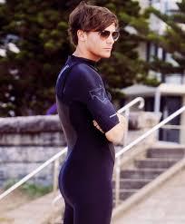 Onten foi niver do meu marido Louis Tomlinson ^^