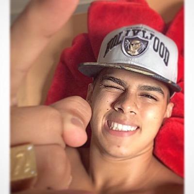 beijou o meu pescoço já nao respondo mais por mim.