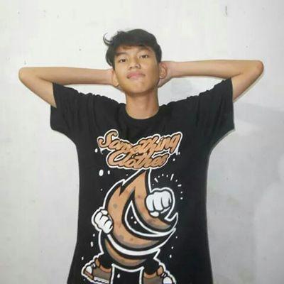 Follow dong jangan cuma stalk timeline aku aja✌&☺ launcpad