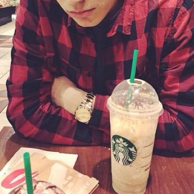 alexisgay299's profile picture. 