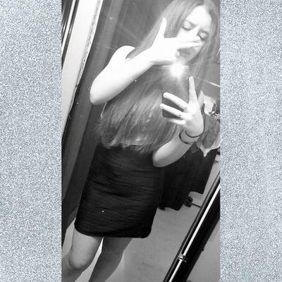 Snapchat:MzlleKassouw14 Instagram:Kass_Ouuw Facebook: Kass Ouw.Ophélie,Océane,Nisrine,Sofia,Nabil,Sofiane la Base❤