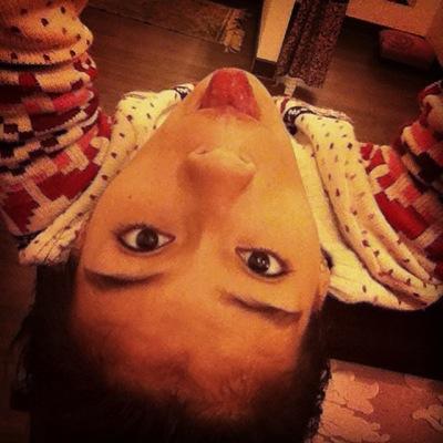 1thinginmyhouse's profile picture. Mi nombre es Emily. Soy de PERU.¿Un sueño? Conocer a mis ídolos. ¿Un obstáculo? Miles de kilómetros. ¿Una inspiración?...