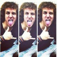 Extremamente apaixonada por um zagueiro que conquista as pessoas, que é maluco, tem um cabelo perfeito e muito muito gostoso... Adivinhou quem é ? 32⃣