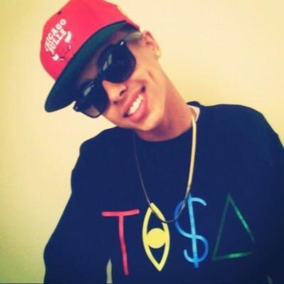 Follow me i instantly follow back ιf уσυ ωαит тσ ¢нαт мєѕѕαgє мє ι αℓωαуѕ тєχт вα¢к