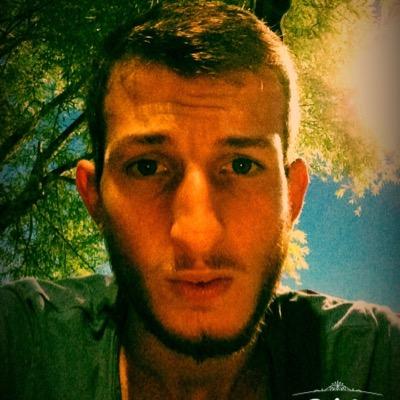 tunchan94's profile picture. 