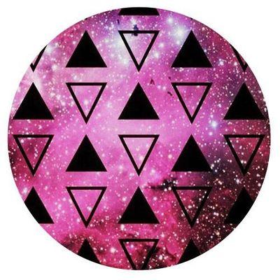 hey moi ✌/ une fille gentille/folle dingue✌/dit des chose pas français ✌/follw me please/je vous adores/joyeux Noël/bye