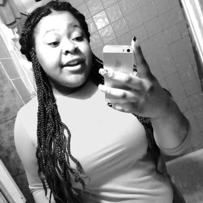 Kik : JAEEISTHICK , Glooo Day : 2|10 , Instagram : Gwaggoussss_gal , HML .. :in lobe with : Shoes , basketball , football , step , singing , dancing .. etc !