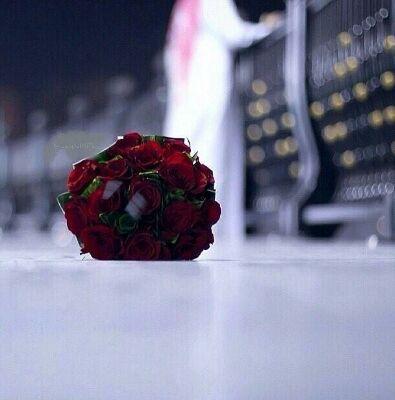 ‏‏مَجْبُورْ آضَحكْ يآ زمَنْ العَجايبَ دَآم البشَرْ صآروُا بوجَه ووجَهينْ • ` غَصِب علينَآ نِبْتَسمْ للمصَـآيبَ •| دنيَا نسَايرهْا عَلى العِسْر واللّينْ • •
