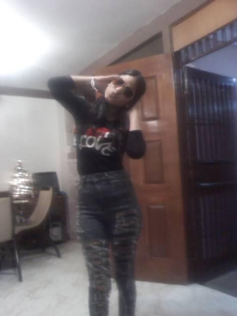 Soy cristiana . como no entregarle mi vida aquel que lo dejo todo por mi jesuss te amoo
