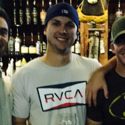 Brentwhite27's profile picture. Semi-professional high fiver