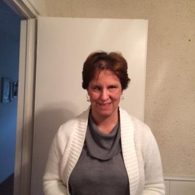 I am a lady who loves nature and music and meeting new people I enjoy chatting and I love  things that are funny I am also occasionally sarcastic