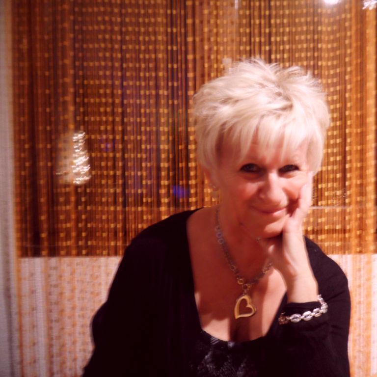 josianneschmutz's profile picture. 