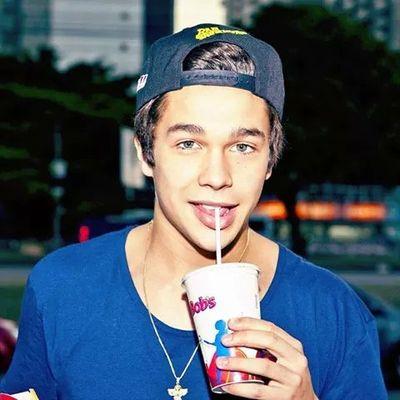 austin pls follow me♥♥ why you Don't follow me :(:'( i'm your biggest Fan on the world pls austin ♡♥♡♥♡~FOLLOW ~ LOVE ~ FOREVER ♥