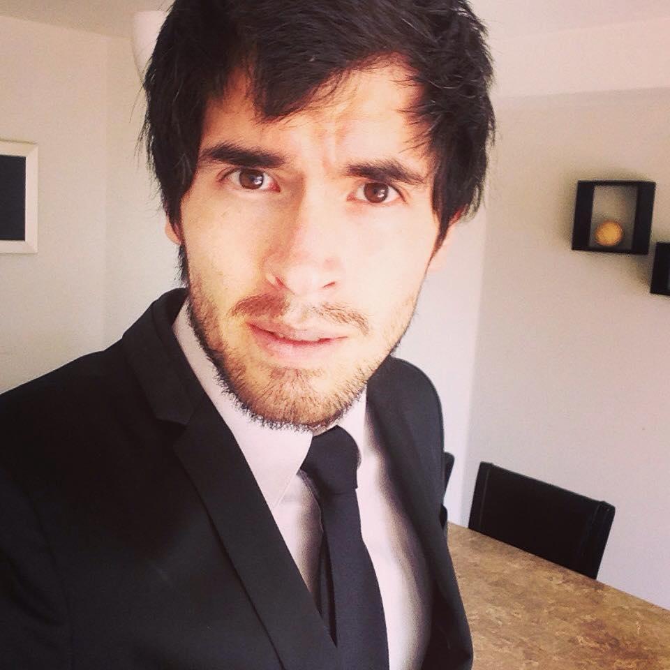 Apoyando a nuestro Hombre chileno *-*  unete! FCO Dedicado a @GermanGarmendia Logramos 4 Fav de el y 3 RT  C: 24/1/14