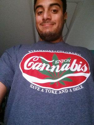 26Years of knowledge. Cannabis friendly. Assistance Kitchen Manager .  Exploring ✈⛵. Good times