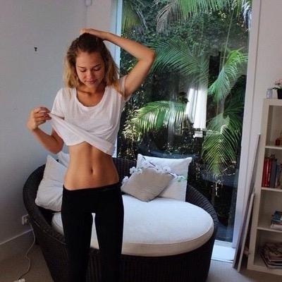 desastrevisuel's profile picture. 55 - 54 [-] 53 - 52 - 51 - 50 - 49