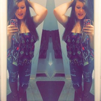 brittycole09's profile picture. 20 years old traveling the united states is mh joblive free die young is my motha fuckin motto❤️