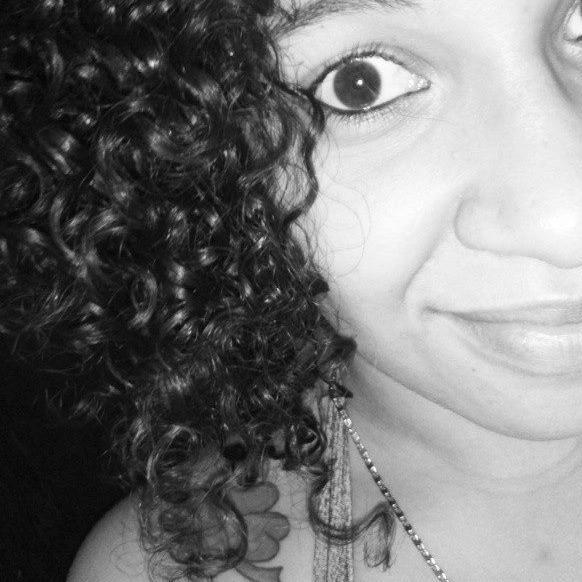 pamjpassos's profile picture. Paulista, Meio Mineira. Feliz. Louca. Curiosa. Apaixonada pela Família e Amigos. Técnica de Enfermagem.