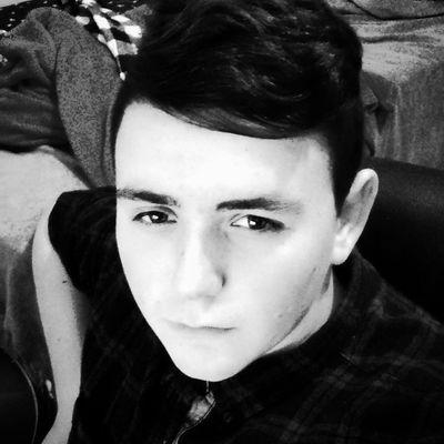 Youtuber, Guitarist, Pianist