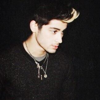 yay! free follow! go follow @idkkclifford because she loves you all very much :) xx