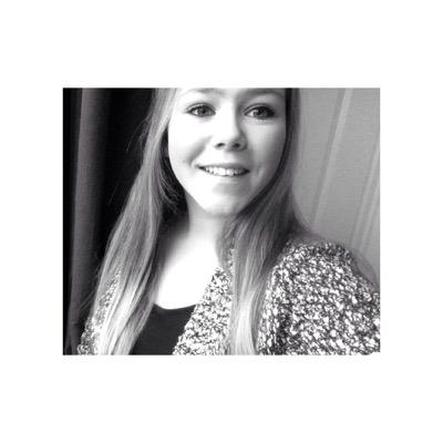 Instaa: EvaLeenderss ~ Snapchat: evaleenderss ♡