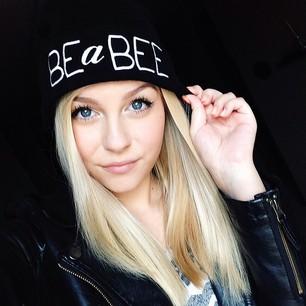 Dagmara ● 20 Jahre Alt ● YouTube ●  Fanpage für Bienchien ● Love unsere Bienchen'mama