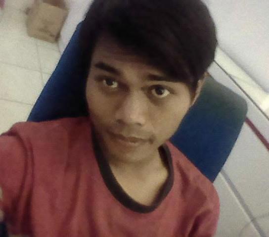 dullcry's profile picture. Inilah gua...jdlah diri sendr krn ntu bikin kita enjoy