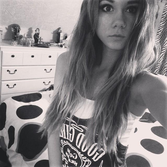 Spanish Girl
✘Supernatural my life✘
❤Cas my guardian angel ❤
❤Cowley demon of my dreams❤
✪Sam Winchester future husband✪
✪Dean Winchester future lover✪