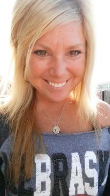 Business owner, fan of time freedom, and lover of travel!