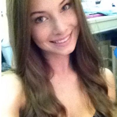 Sabriniroyal's profile picture. Momtrepreneur. User Experience Designer. Helping startups attract customers and grow their business to full potential. Ⓥ