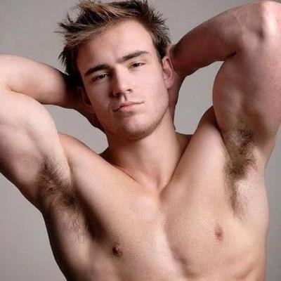 JUST A GAY GUY LOOKING FOR A GOOD TIME