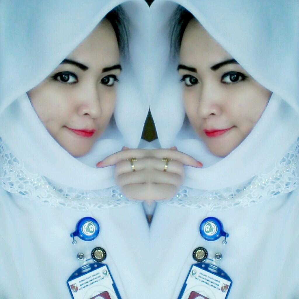 IG : shelviaocthari | Bidan - menginginkan mu yang membutuhkan ku, menunggu mu menemukan ku.. Jodoh -