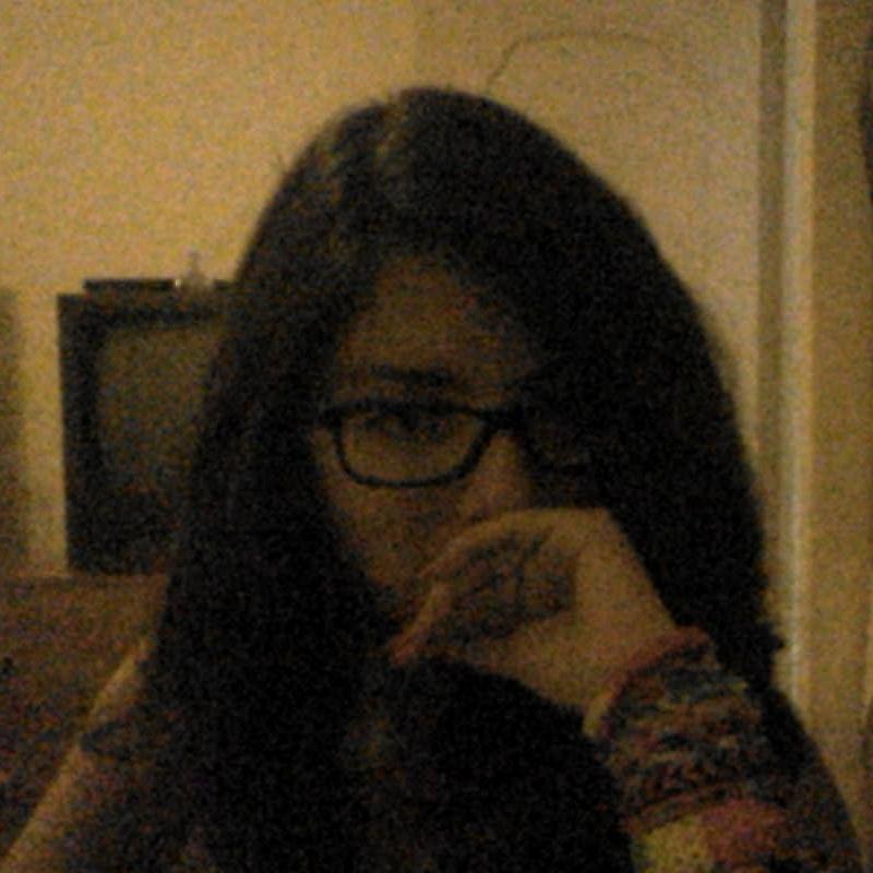 soy una chica normal (o eso creo yo), Directioner, Brat forever, #DYARMY desde los 9 hasta la muerte, la musica siempre sera mi salida. Stay Strong!