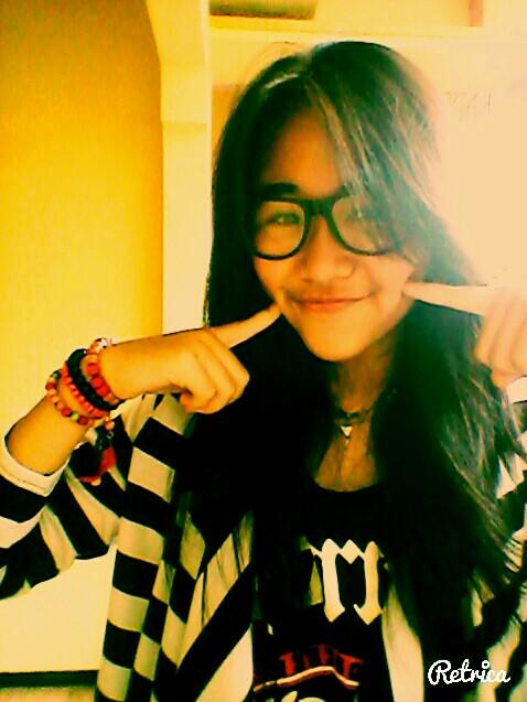 yang berlalu biarlah berlalu mungkin suatu saat reuni lagi:D | WoldieFive | happy and free | single | bbm:7cc22815