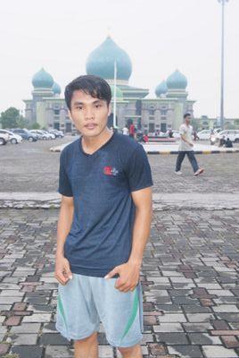 660a621ca2cf4f8's profile picture. jadilah diri sendiri :), jangan jadi batu sandungan buat orang lain